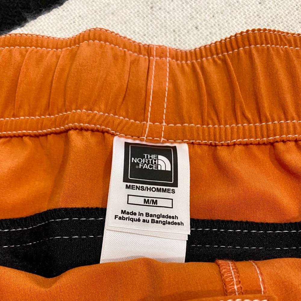 The North Face Men’s Apex Board Shorts Swim Trunks Orange Like New - Picture 9 of 9